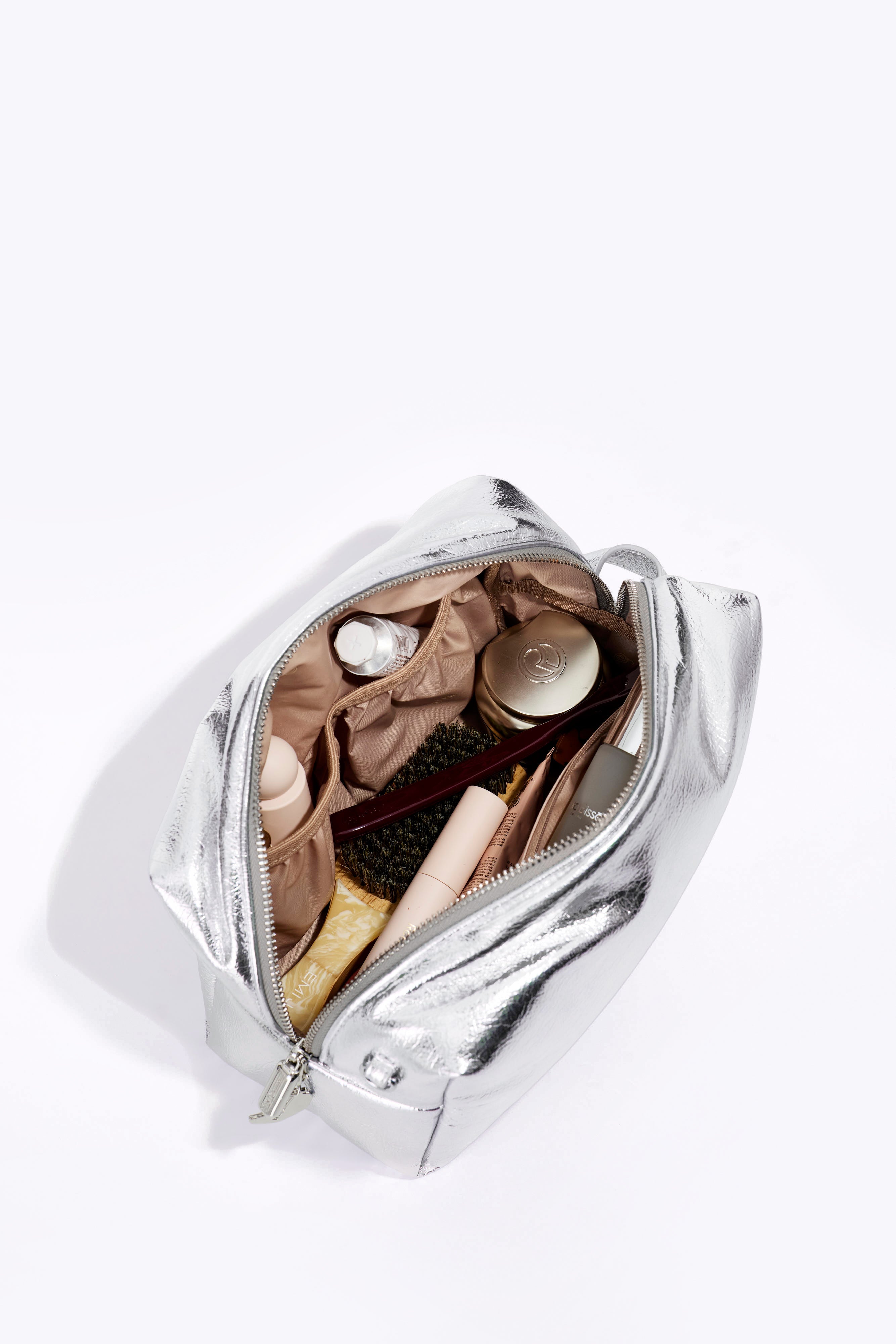 BÉIS x Chipotle The Burrito Pouch Set in Foil